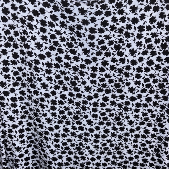 H&M Black and White Floral Blouse - Picture 3 of 4